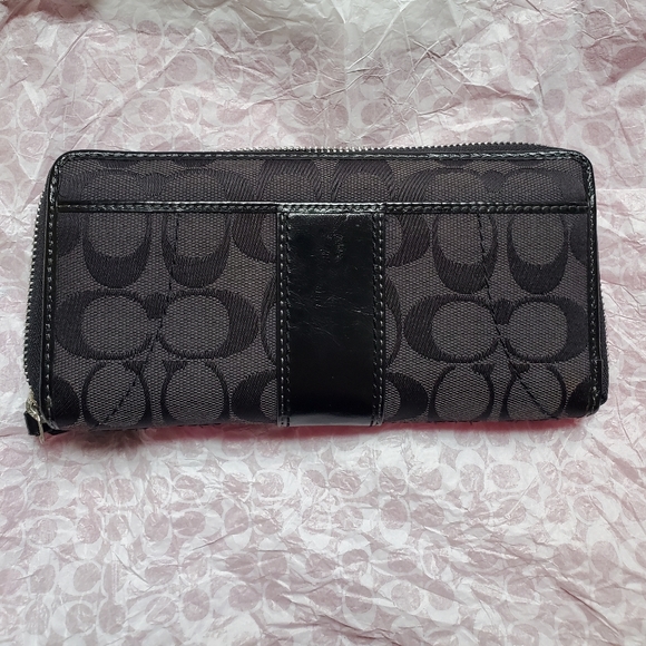 Coach Wallet - Picture 3 of 3